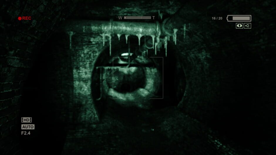 Outlast: Bundle of Terror screenshot 1